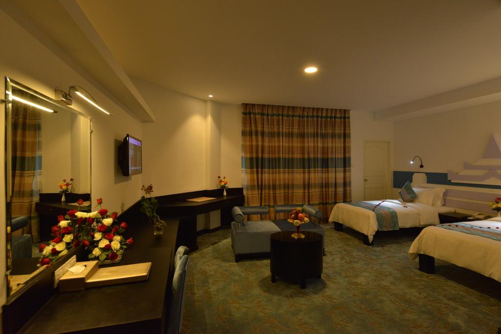 Hotel Marvel Mandalay Exterior photo
